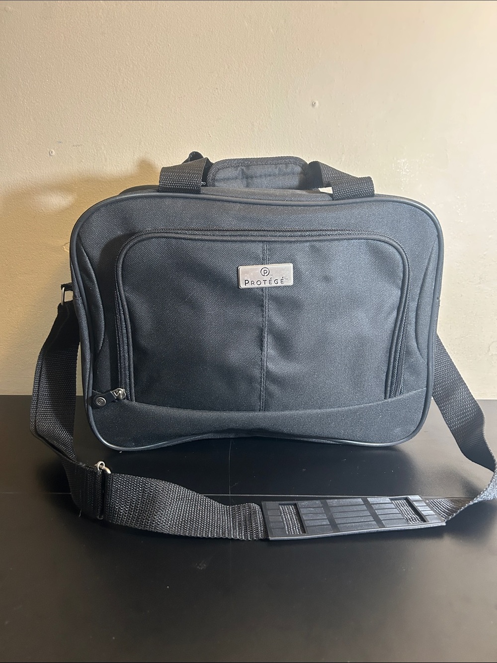 Protege Black Men's Messenger Bag - Padded Laptop Shoulder Bag